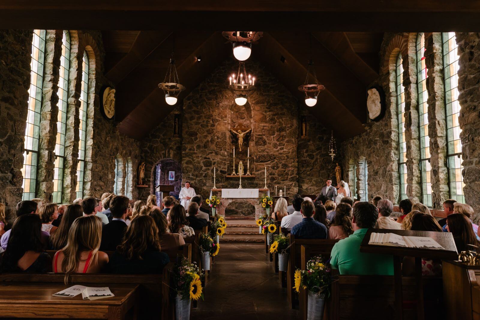 josh-applegate-ToKSfdmznKg-unsplash